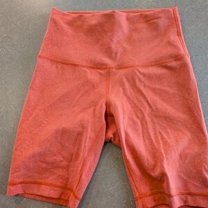 lululemon Wonder Train Size 4 Coral Bike Shorts